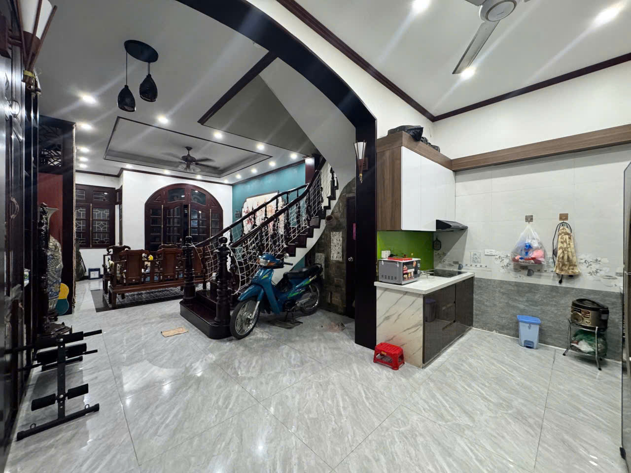 Cho thuê nhà ngõ Ô TÔ  - KINH DOANH Kim Ngưu - Hai Bà Trưng 60m x 4T giá 15 triệu 2