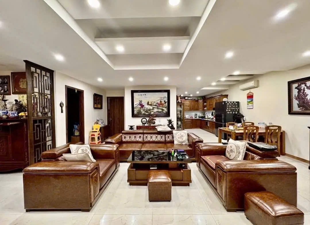 74M² – 4 TẦNG – MT 5M – BIỆT THỰ CỔ GỖ LIM & GỖ TRẮC – THOÁNG TRƯỚC SAU – CHỈ 15 TỶ