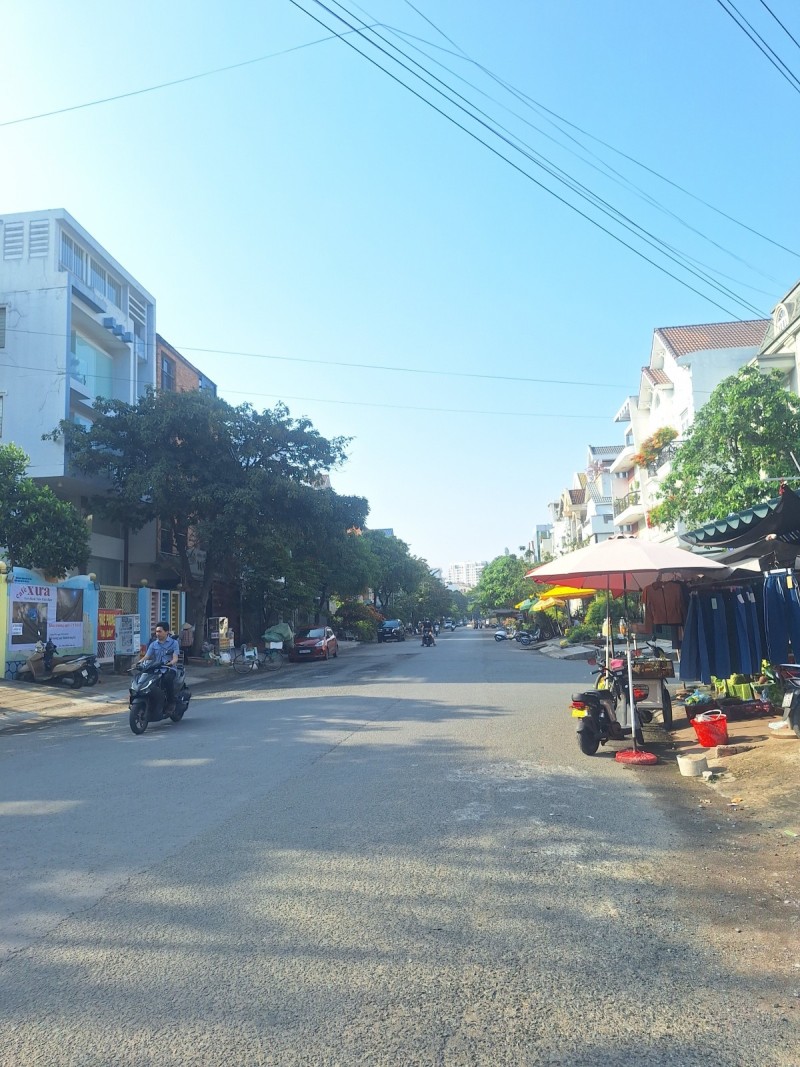 Bán nhà đường số 27, Hiệp Bình Chánh, Thủ Đức, TP HCM. DT 380m2, 2 tầng. Giá 17.9 tỷ. 5