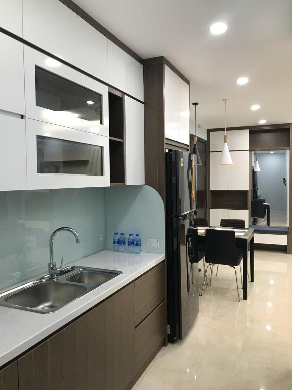 Bán căn hộ 2PN tại Vinhomes D'capitale - FULL ĐỒ - 9.2 tỷ bao ph.í 3