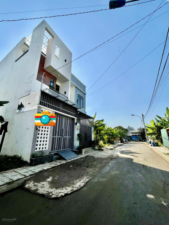 BÁN ngôi nhà CÓ cấu trúc SẴN trung tâm dân ở TRƯỜNG LƯU, LONG TRƯỜNG - mặt đường OTO 9M CHỈ HƠN 4 3