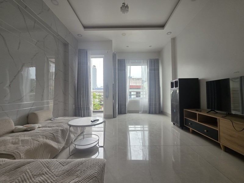 Bán nhà mặt phố đường số 28, Phường Cát Lái, Q2, TP HCM. DT 76m2, 4 tầng, SH. Giá 10.59  tỷ. 2