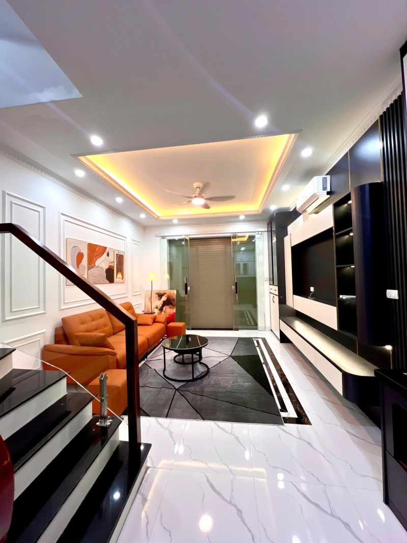 NHÀ ĐẸP 5 TẦNG – Ô TÔ QUA NHÀ – NGUYỄN VĂN LINH, LONG BIÊN – 7.4 TỶ 3