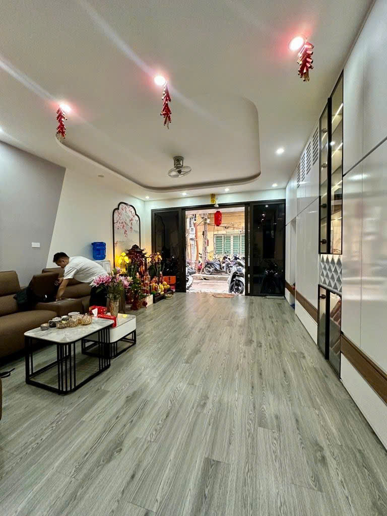 Cần bán Nhà mặt tiền đường Đại La, Phường Đồng Tâm, Diện tích 50m², Giá 20.5 Tỷ 3