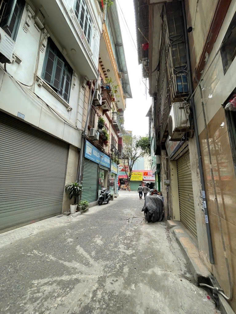 Cần bán Nhà mặt tiền đường Trương Định, Phường Trương Định, Diện tích 32m², Giá 8.5 Tỷ 5