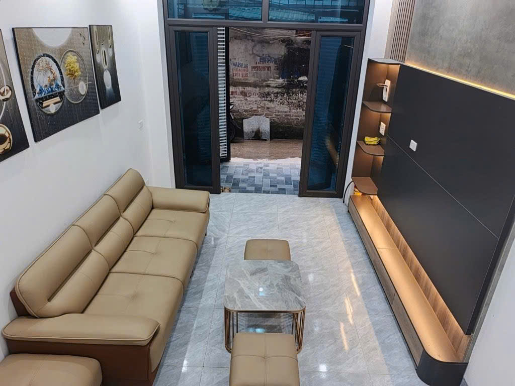 Cần bán Nhà mặt tiền đường Tam Trinh, Phường Mai Động, Diện tích 40m², Giá 9.3 Tỷ 4