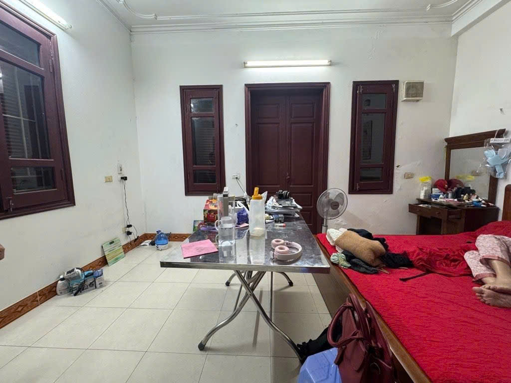 Cần bán Nhà mặt tiền đường Thạch Bàn, Phường Thạch Bàn, Diện tích 63m², Giá 11.3 Tỷ 3