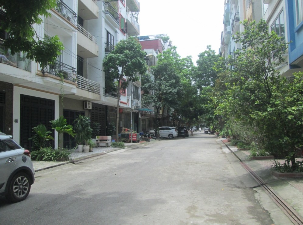 Chú Hải bán đất DV Xa La gần chợ Xa La ô tô tránh 50m2 chỉ 13.x tỷ. LH 0989626116 2