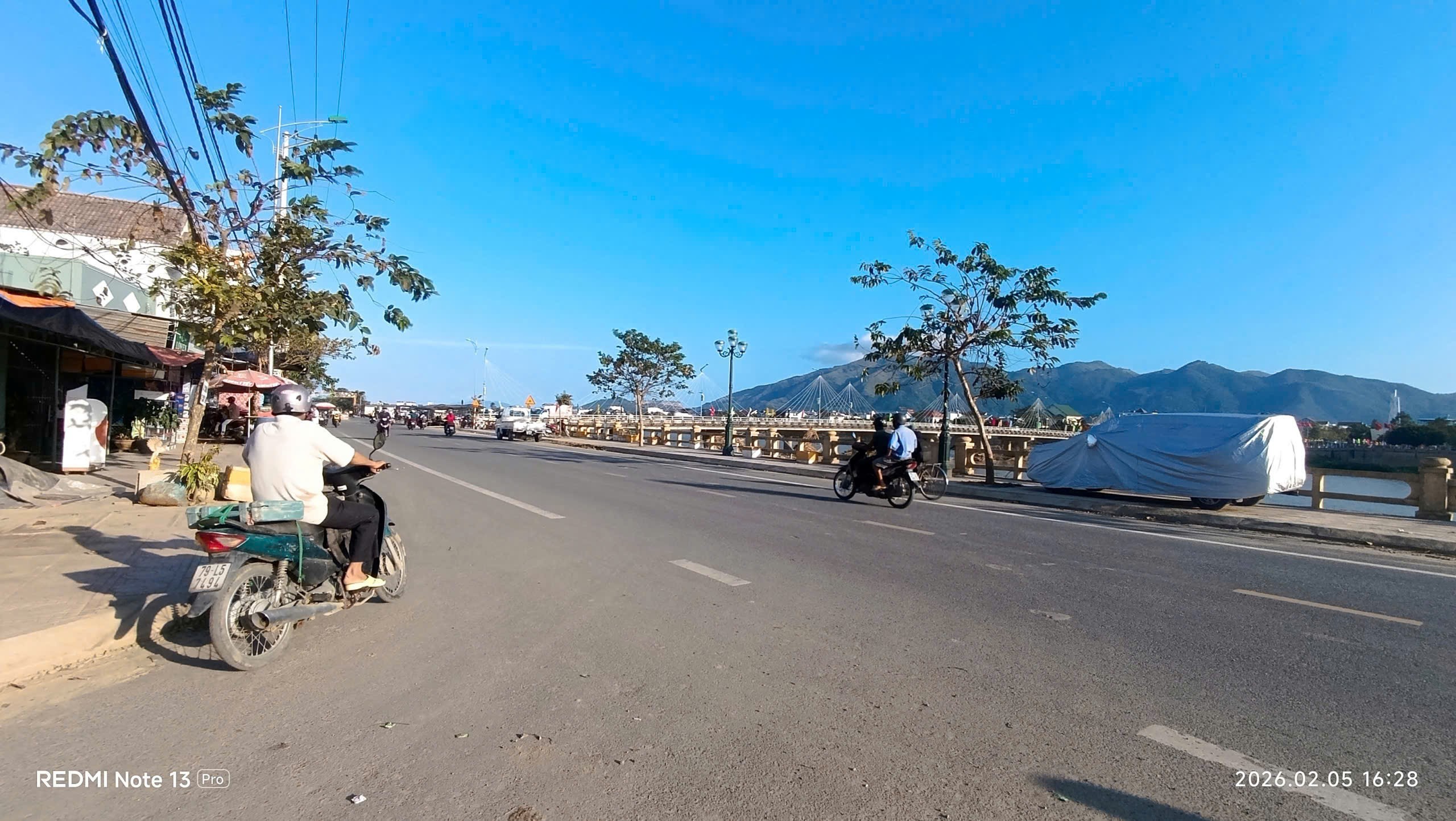 Bán đất thị trấn Diên Khánh sát bên cầu Thành - lô góc mặt đường 7m phù hợp kinh doanh 5