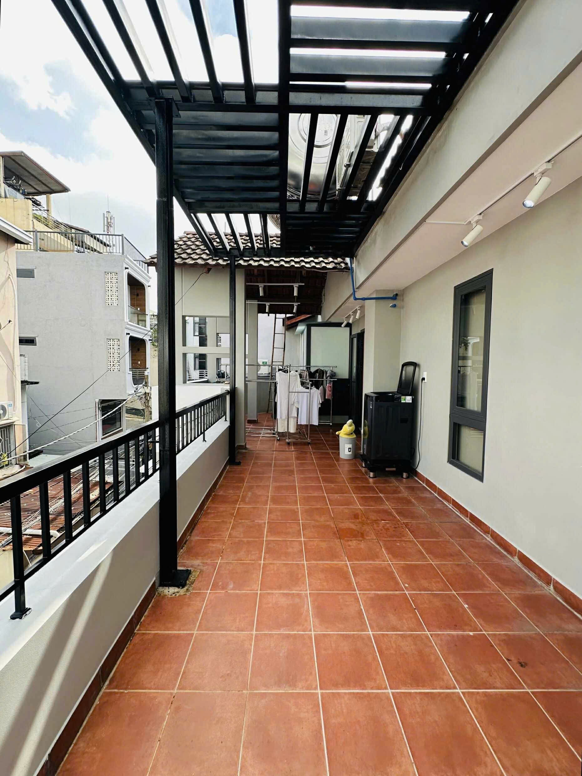 TÒA CHDV CAO CẤP GÓC 2 MẶT TIỀN - 79m2 9 PHÒNG FULL NT - DOANH THU 60TR/THÁNG 5