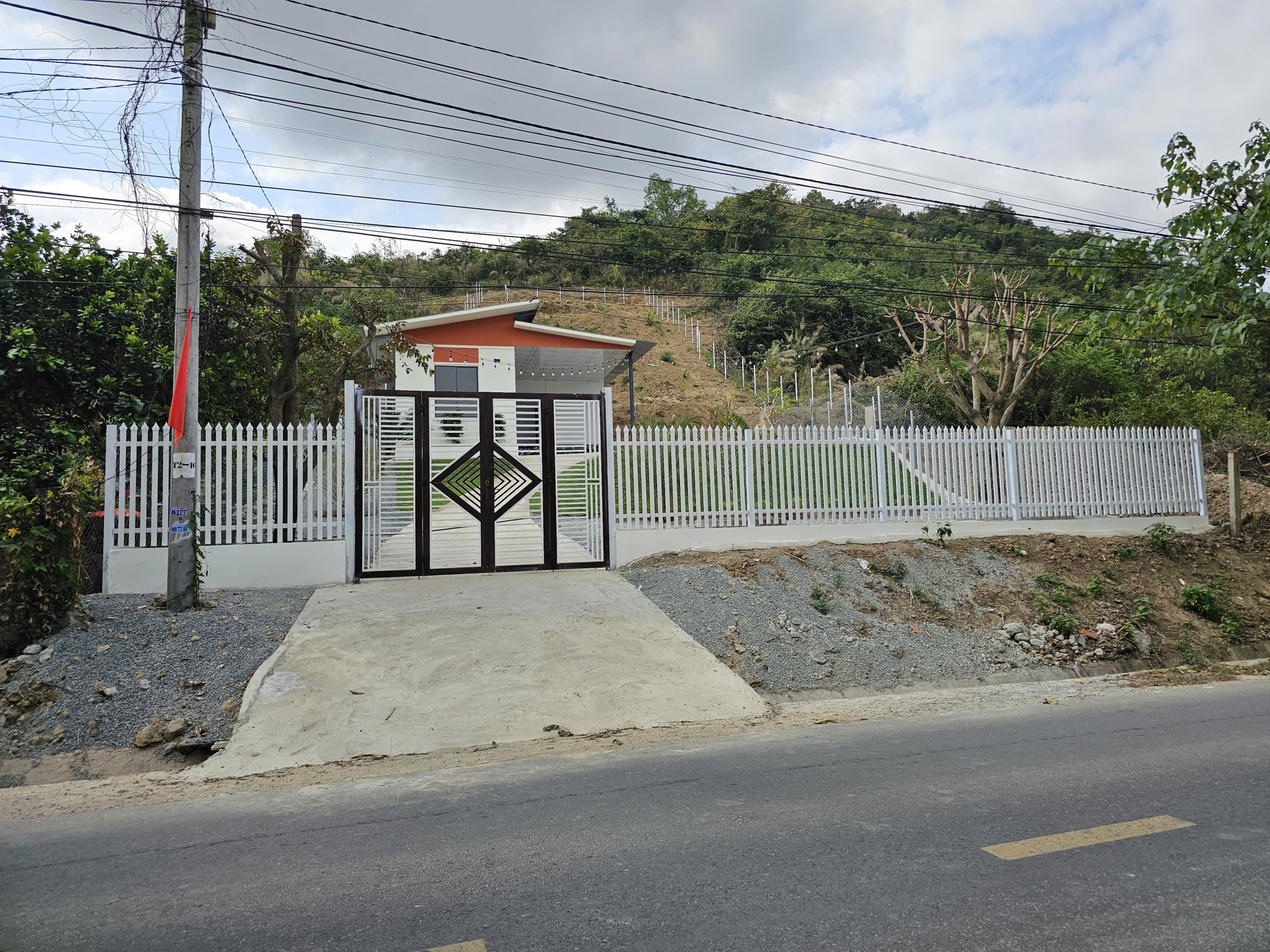 Bán đất mặt tiền Tỉnh Lộ 2 - Diên Thọ - Diên Khánh đã lên mô hình farm cơ bản