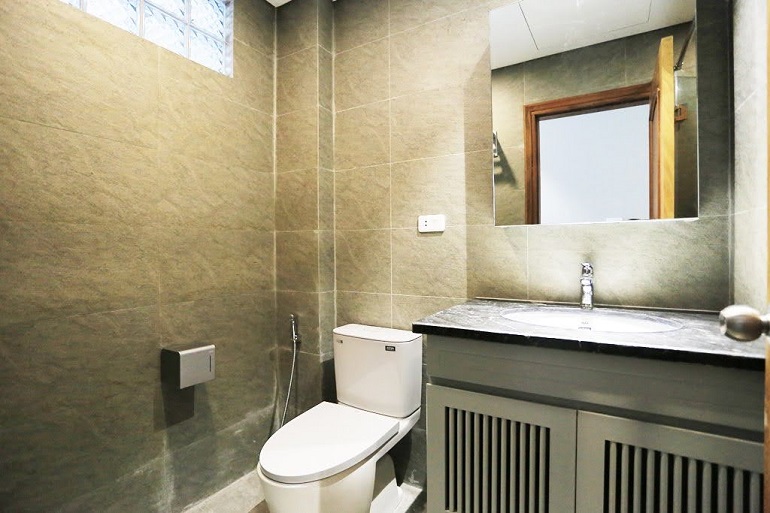 Cho thuê Căn hộ chung cư đường Âu Cơ, Phường Quảng An, Diện tích 90m², Giá 26 Triệu/tháng 9