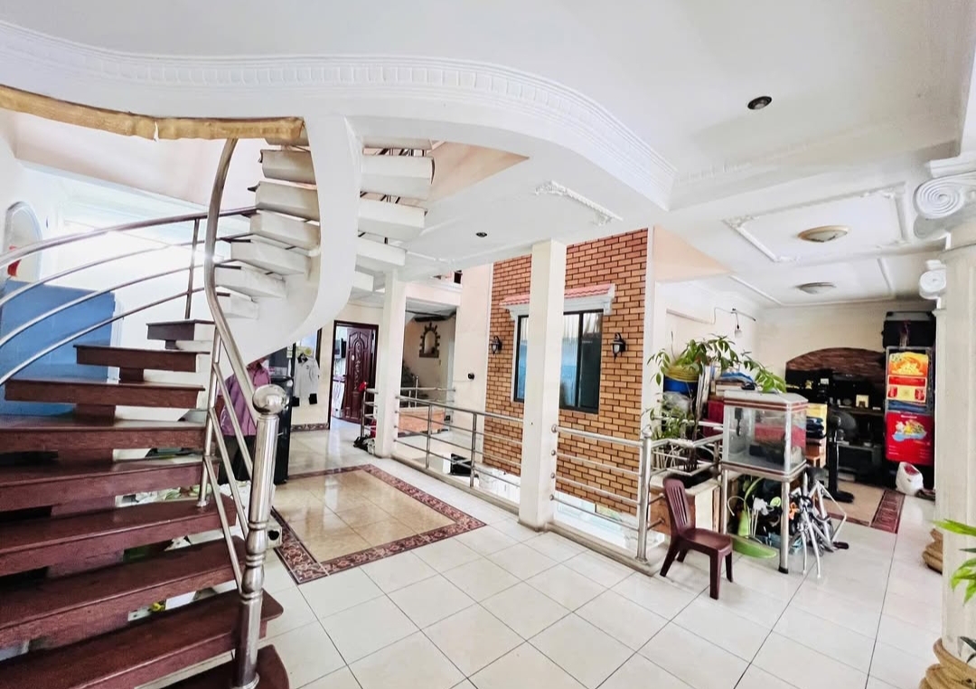 VILLA ĐƯỜNG PHAN XÍCH LONG - 3 TẦNG 241m2 8PN - 38 TỶ 6