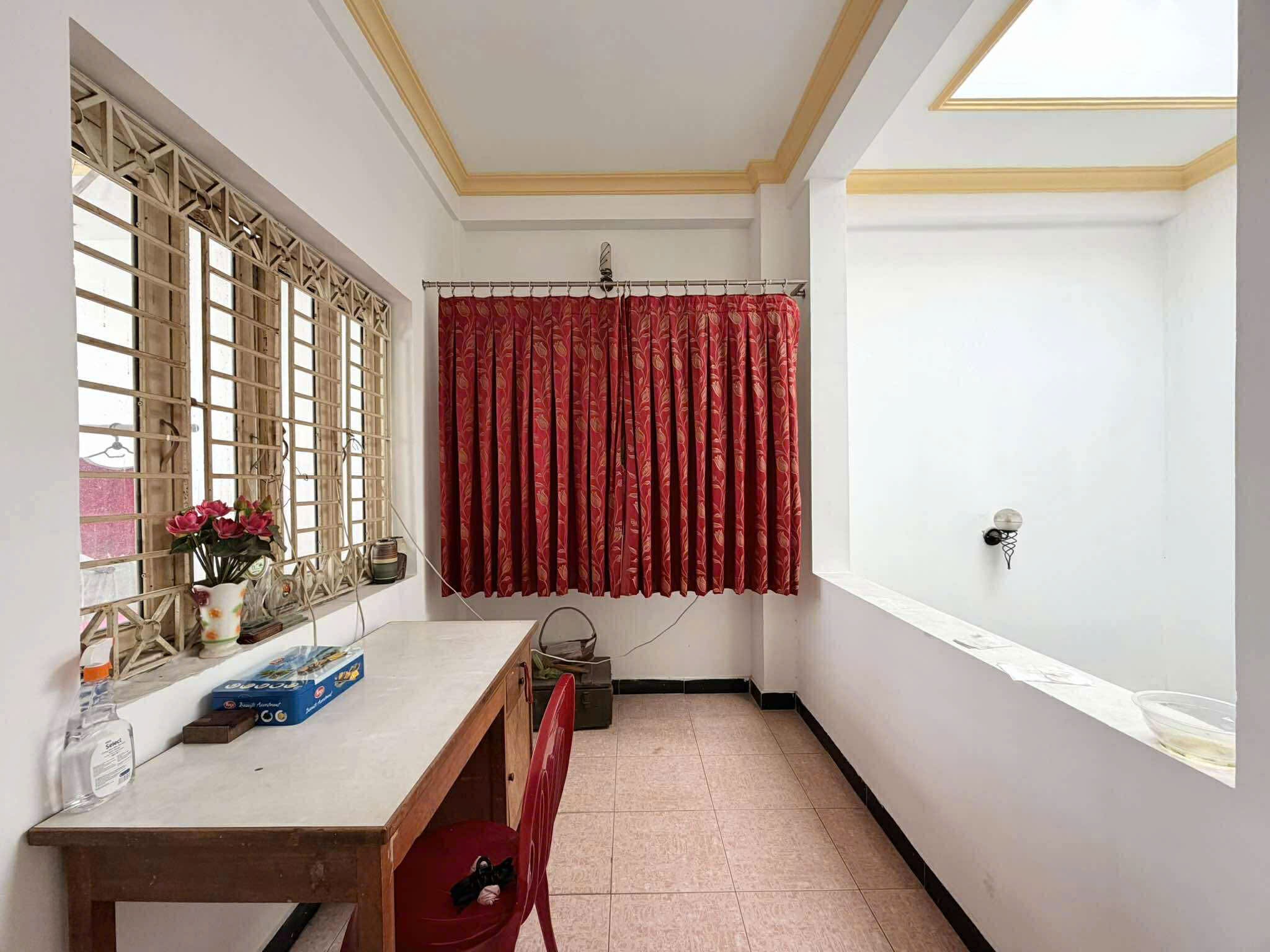 NHÀ HẺM XE TẢI 4 TẦNG THÍCH QUẢNG ĐỨC - 80m2 (4×20) - 16.5 TỶ 9