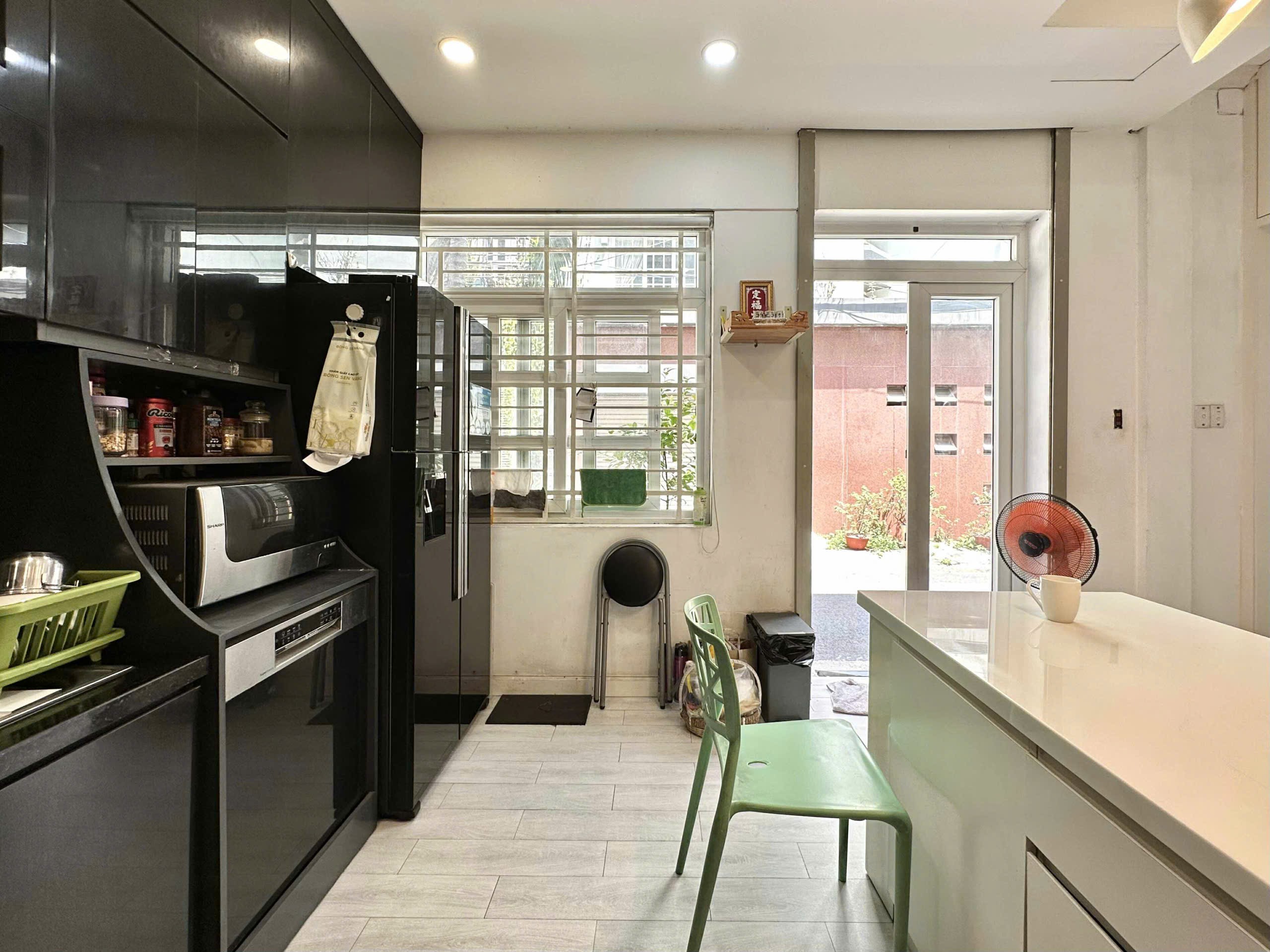 MẶT TIỀN HOA LAN PHÚ NHUẬN - LÔ GÓC 2MT 61m2 (4×16) - 4 TẦNG 26.5 TỶ 7