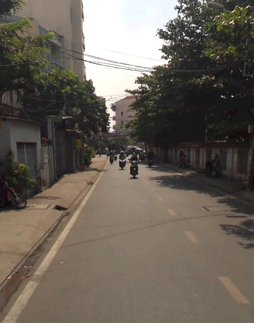 CHDV 7 TẦNG 25 PHÒNG + MẶT BẰNG - D/THU 70TR/THÁNG - SÁT BX MIỀN ĐÔNG 14