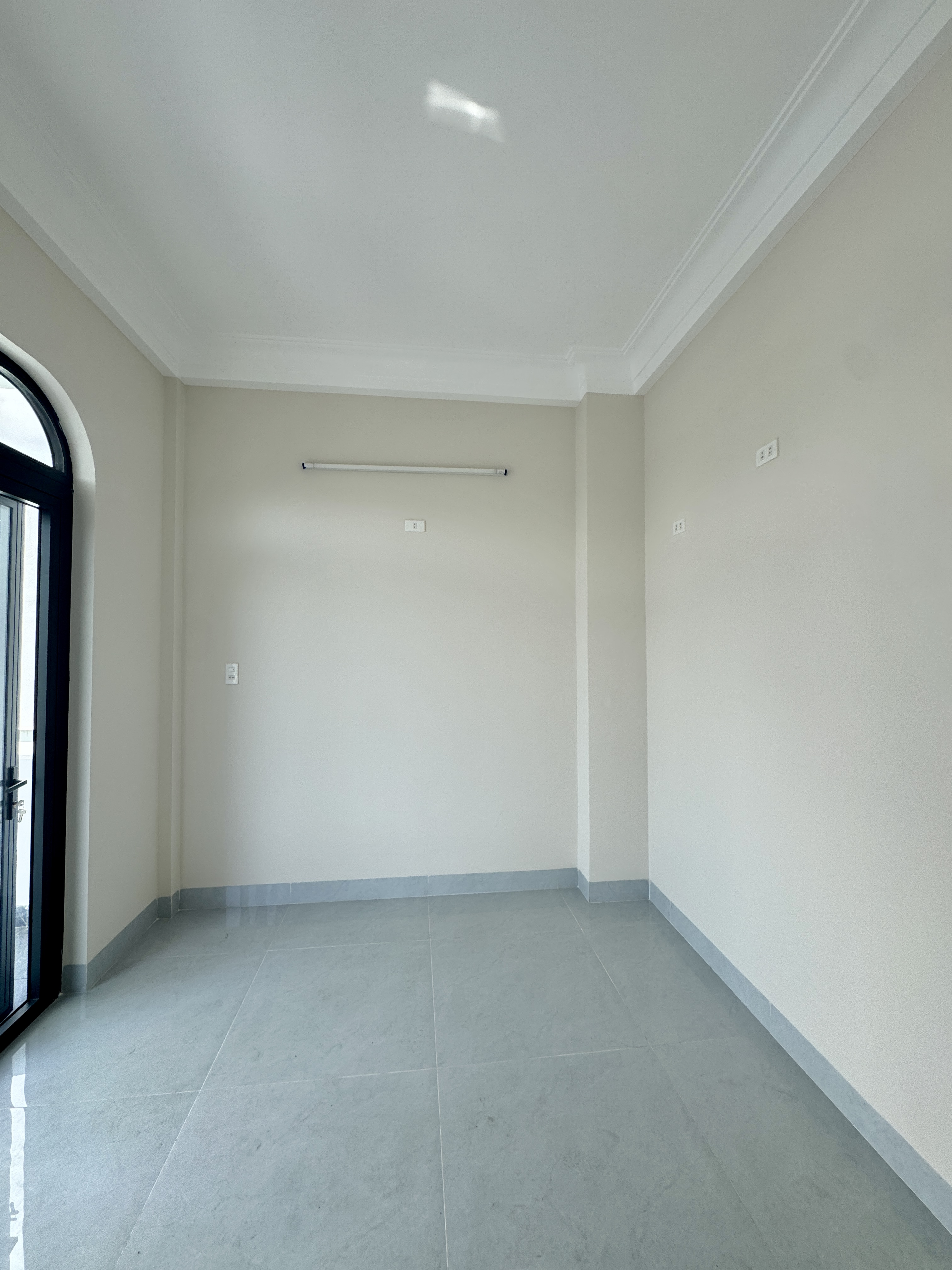 Cần bán Nhà mặt tiền đường Huỳnh Thúc Kháng, Phường Thị Nại, Diện tích 70m², Giá 6.95 Tỷ