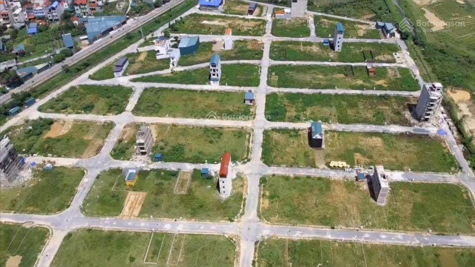 Đất dịch vụ Song Phương Hoài Đức dt78m2, mặt tiền 5,1m, đường 12m, giá chỉ 143tr/m2 4