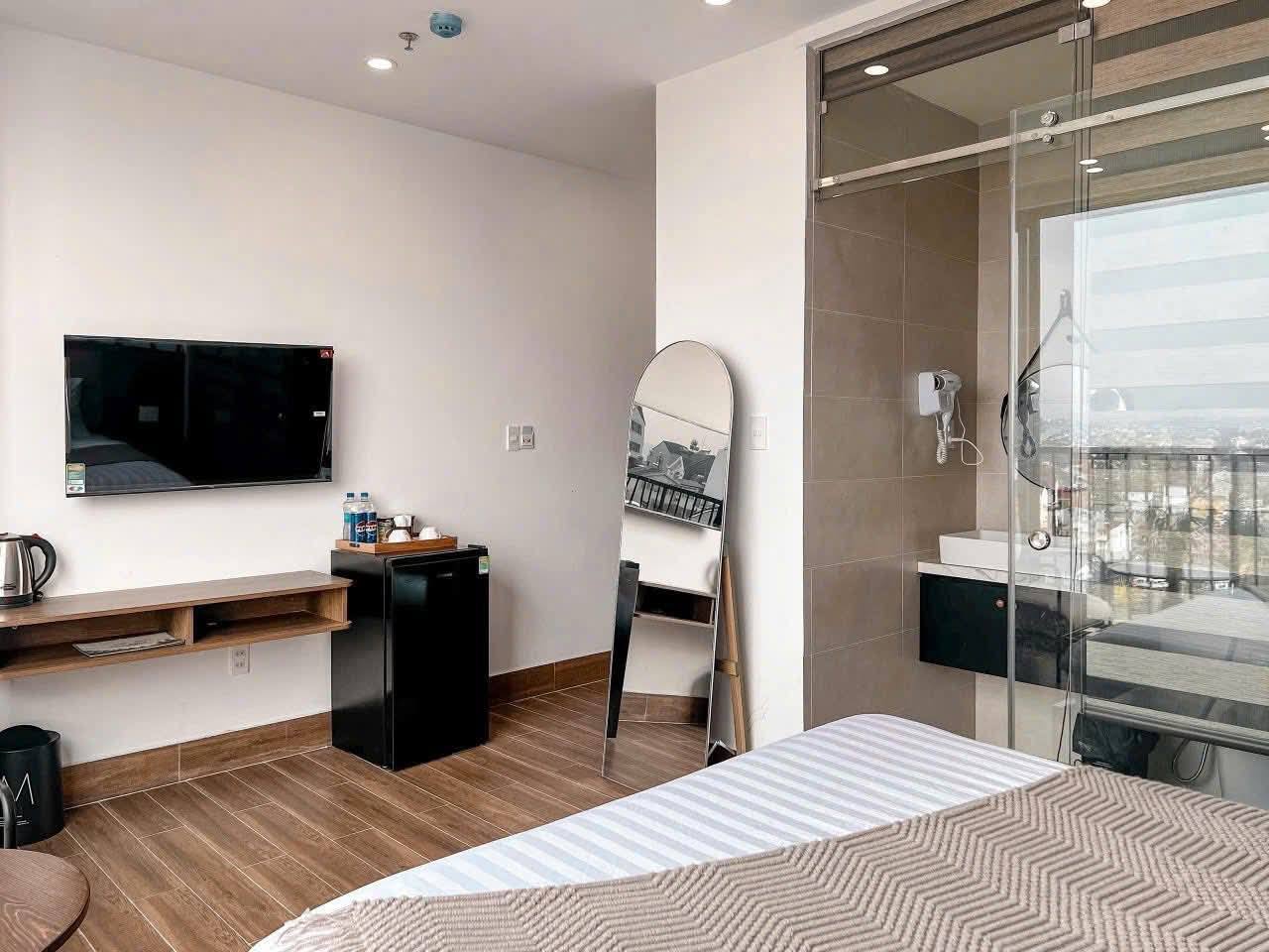 DO KHÔNG NGƯỜI TRÔNG COI - CẦN BÁN GẤP KHÁCH SẠN 8 TẦNG VIEW ĐẸP – P4, ĐÀ LẠT GIÁ 19 TỶ 4