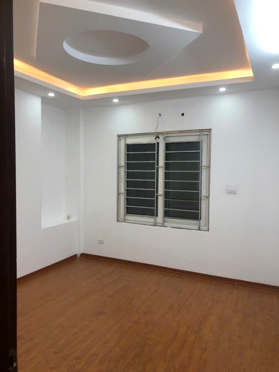 Cho thuê nhà riêng ngõ 8 Lê Quang Đạo, quận Nam Từ Liêm 35m x 5T giá 11 triệu