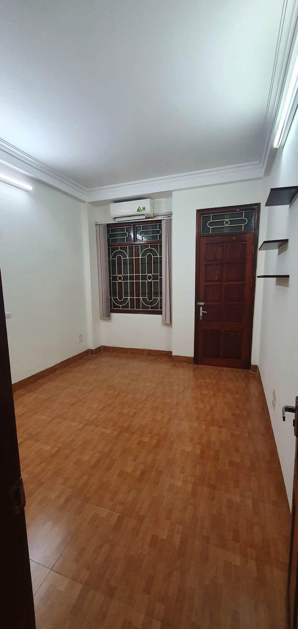 Cho thuê nhà mặt ngõ Chính Kinh - Thanh Xuân 30M X 5T giá 12.5tr FULL ĐỒ 4