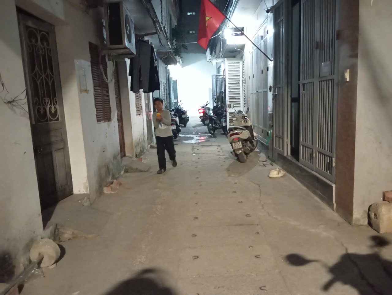 Chị Liên cần tiền bán Gấp đất ngõ 2 Quang Trung gần ô tô tránh 42m2 chỉ 6.x tỷ. LH 0989626116 2