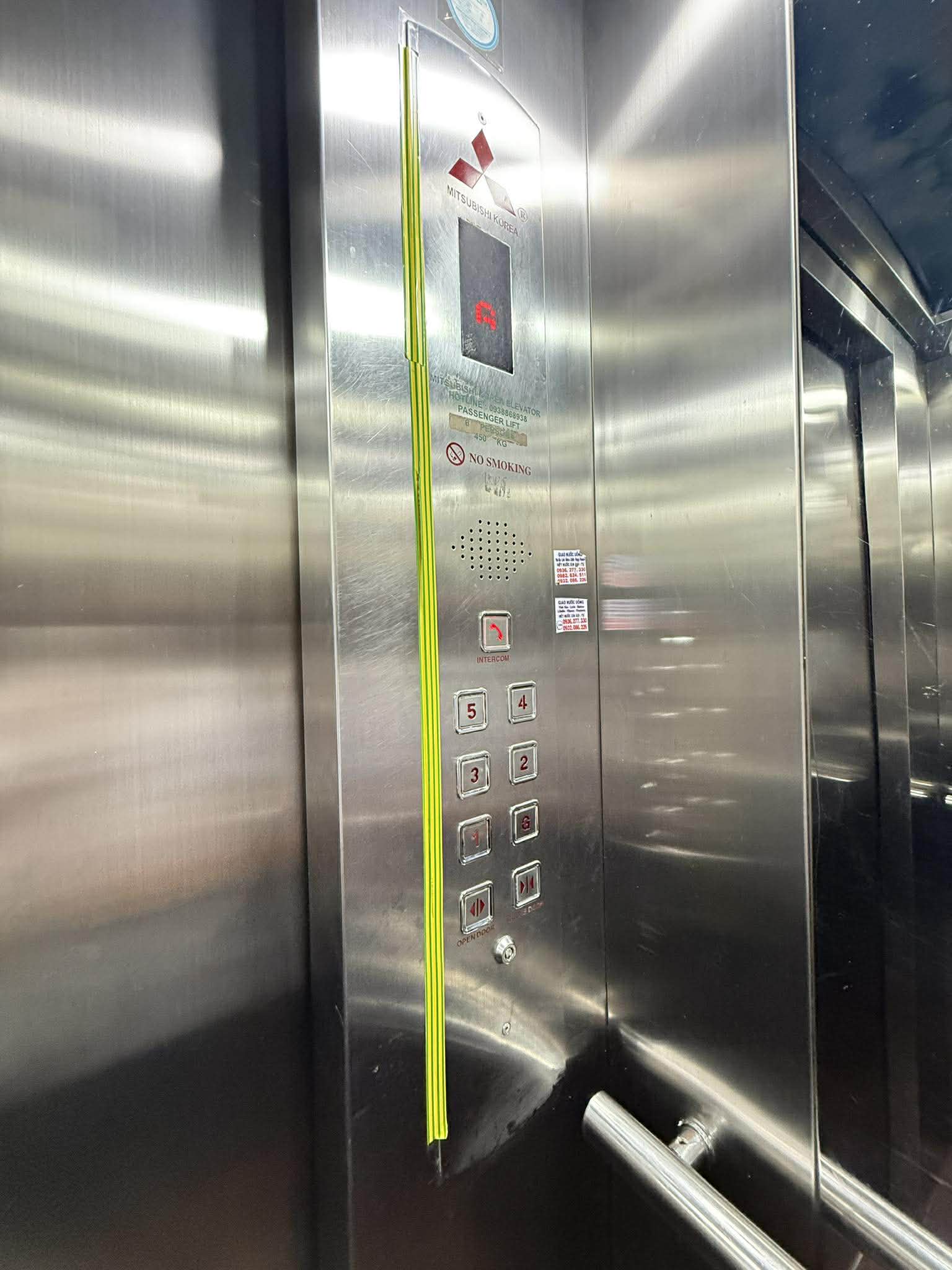 CHDV 7 TẦNG 25 PHÒNG + MẶT BẰNG - D/THU 70TR/THÁNG - SÁT BX MIỀN ĐÔNG 3