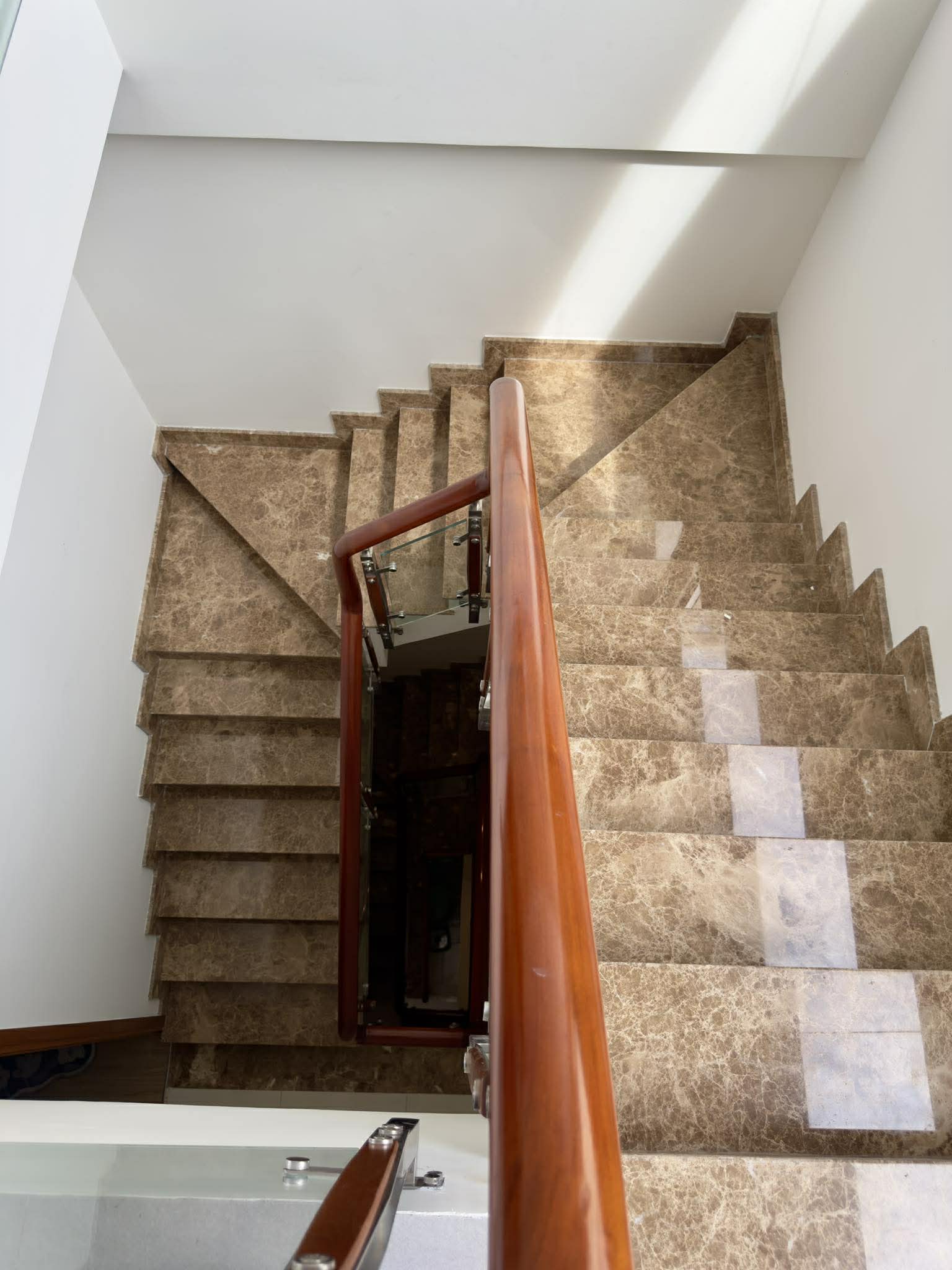 NHÀ 4 TẦNG XÔ VIẾT NGHỆ TĨNH - 65m2 HẺM OTO TRÁNH - 11.2 TỶ 8