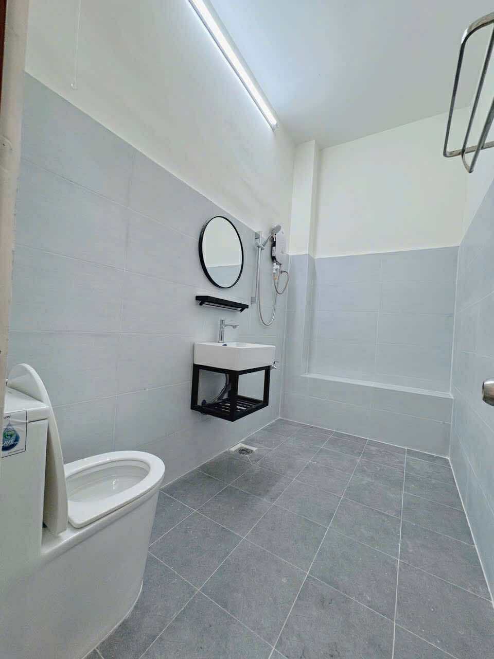 KHU VIP ẨM THỰC PHAN XÍCH LONG - CHDV 4 TẦNG 69m2 NỞ HẬU - THUÊ 50TR/THÁNG 5