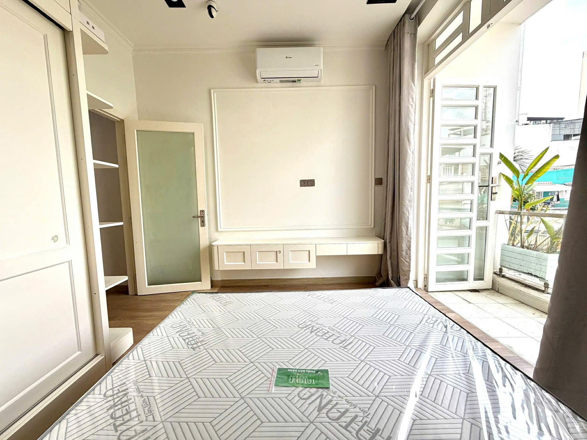 NHÀ 4 TẦNG XÔ VIẾT NGHỆ TĨNH - 65m2 HẺM OTO TRÁNH - 11.2 TỶ 5