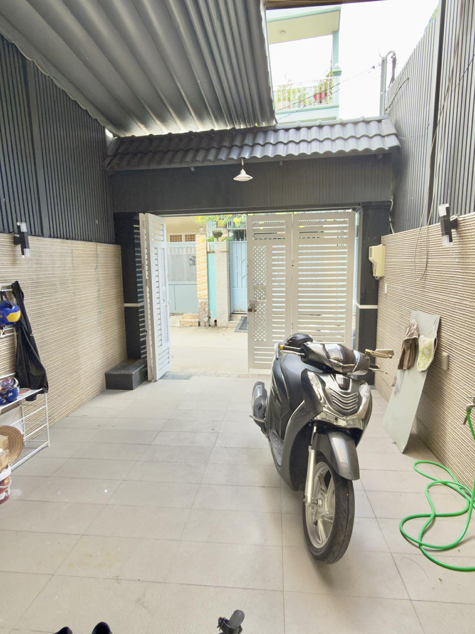 NHÀ 4 TẦNG XÔ VIẾT NGHỆ TĨNH - 65m2 HẺM OTO TRÁNH - 11.2 TỶ 20