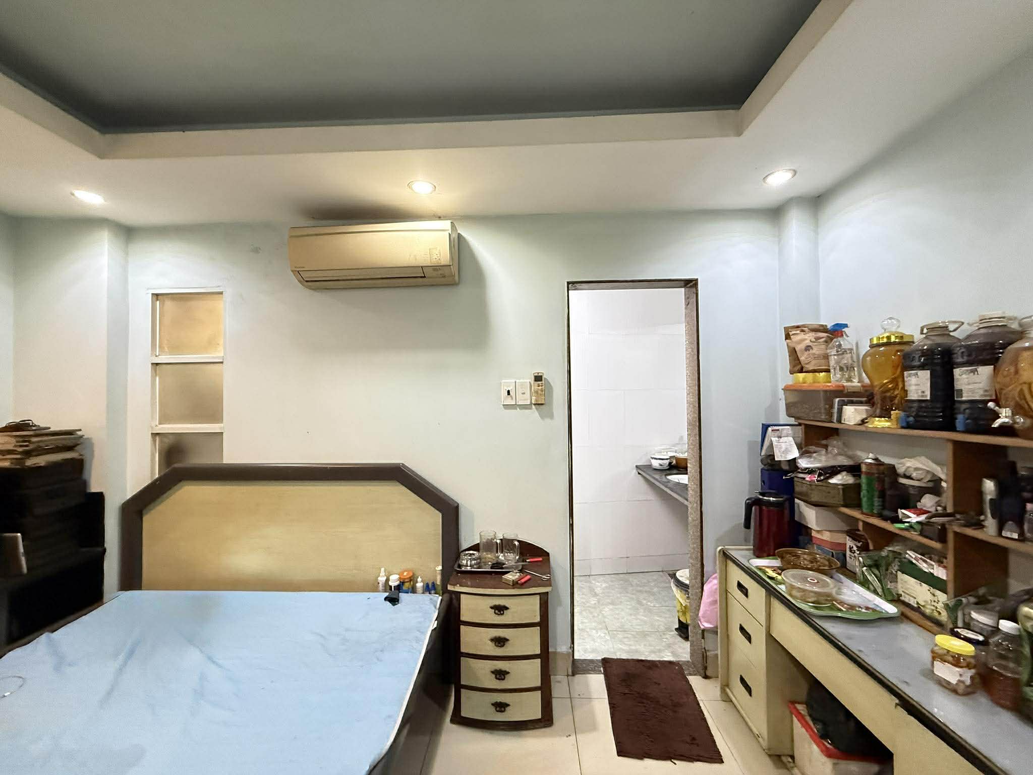 CHDV 7 TẦNG 25 PHÒNG + MẶT BẰNG - D/THU 70TR/THÁNG - SÁT BX MIỀN ĐÔNG 13