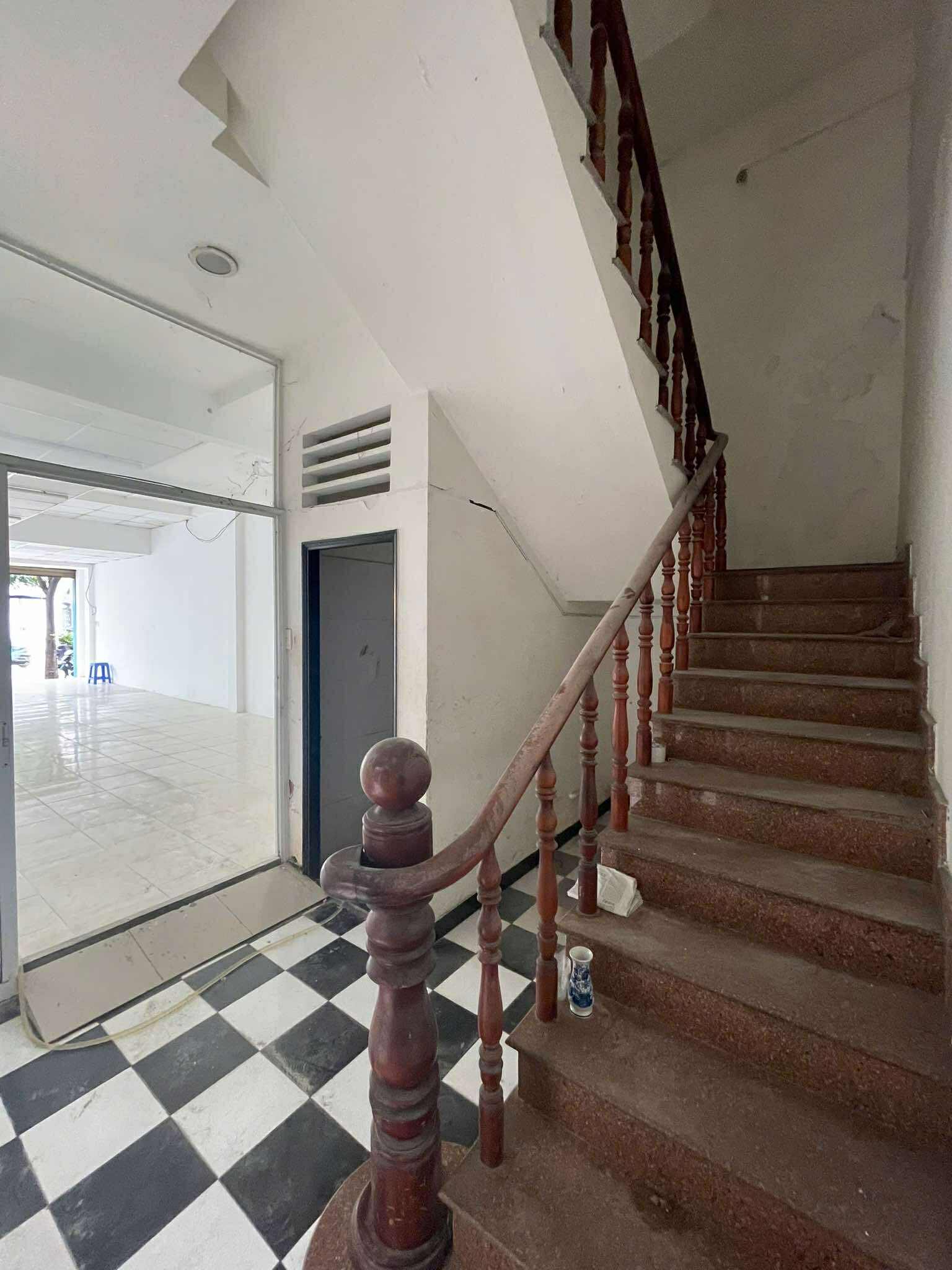 HỒNG HÀ - 110m2 (5.2×21) - CĂN GÓC KHU SÂN BAY - XÂY HẦM 7 TẦNG - 27 TỶ 11