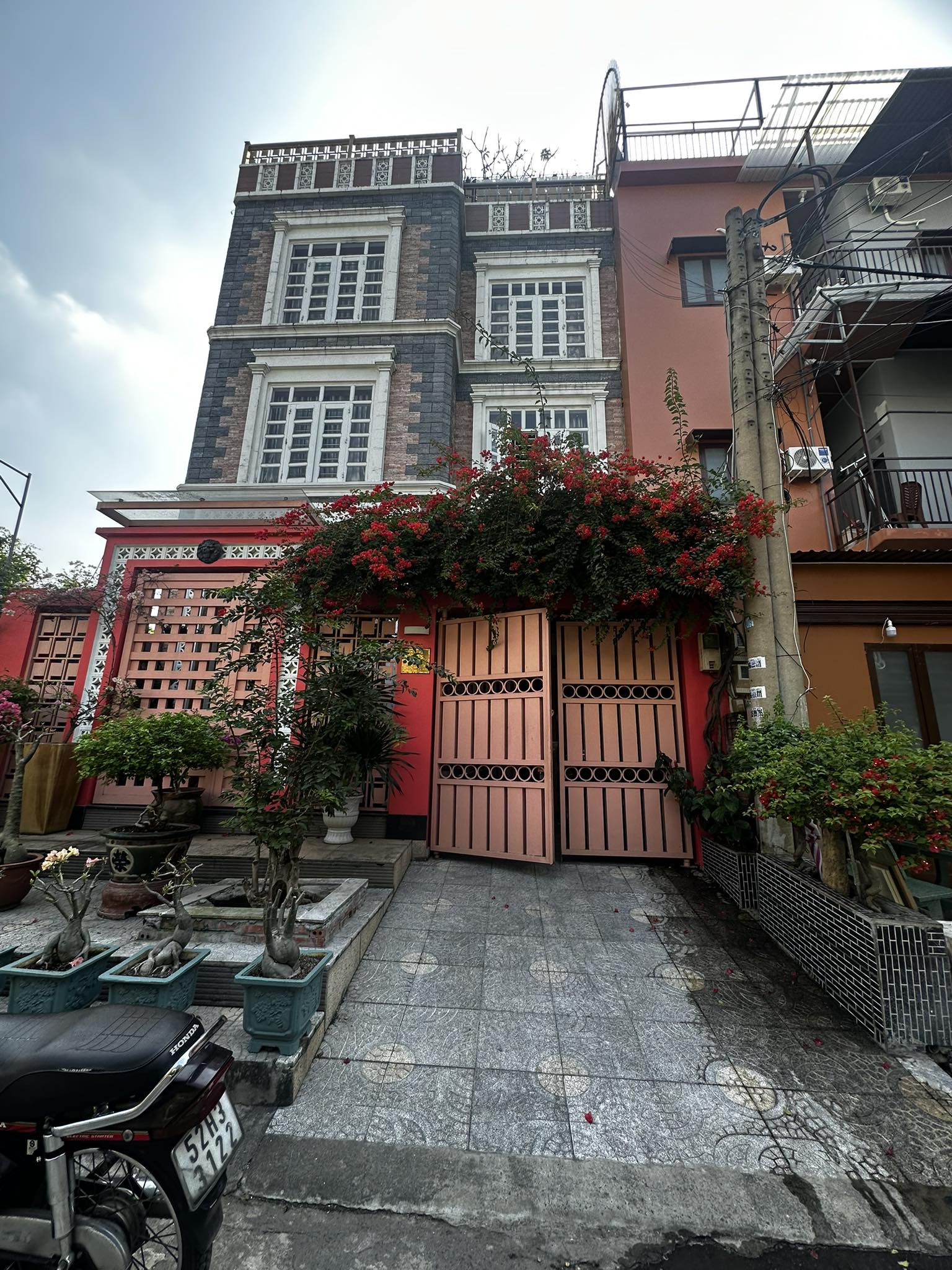 BIỆT THỰ VIEW CÔNG VIÊN 5 TẦNG 160m2 (8×20) - ĐƯỜNG 12m HIỆP BÌNH CHÁNH