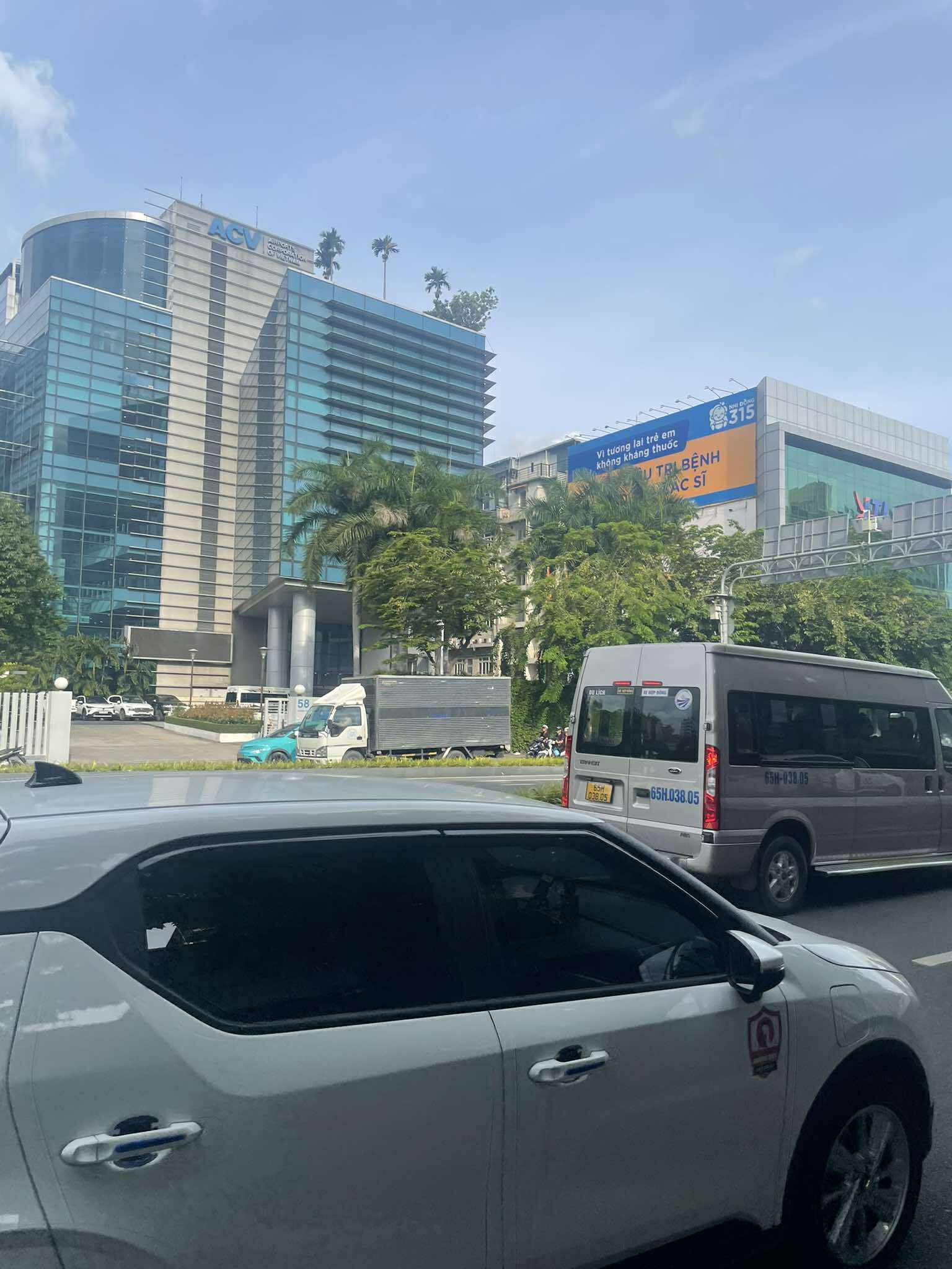 HỒNG HÀ - 110m2 (5.2×21) - CĂN GÓC KHU SÂN BAY - XÂY HẦM 7 TẦNG - 27 TỶ