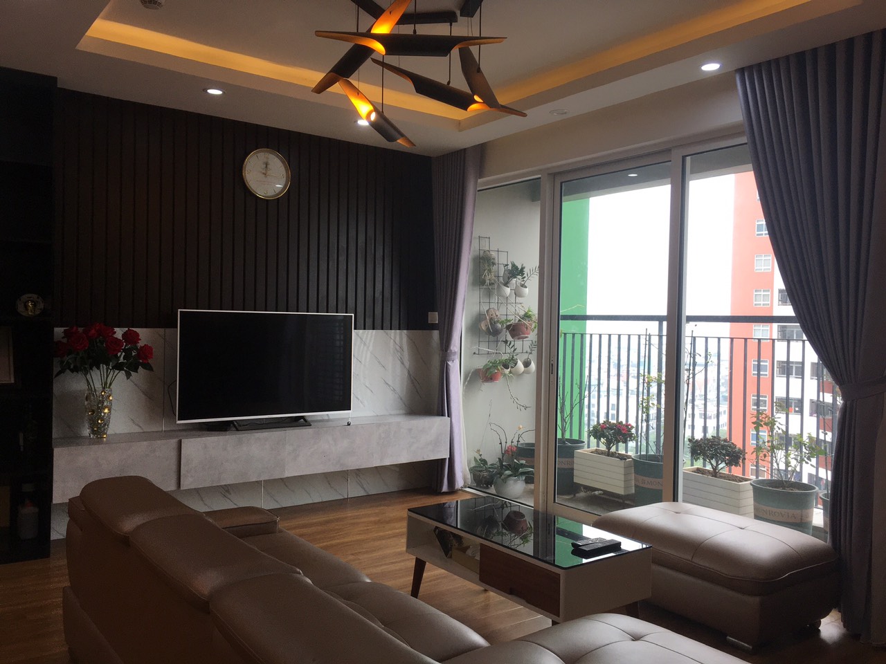 Bán căn 3 ngủ Seasons Avenue - FULL ĐỒ, CÓ SLOT OTO, giá 10 tỷ