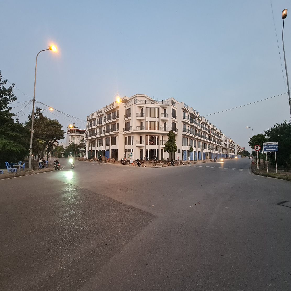 Tái định cư Trâu Quỳ, GL HN. 62m2, đường 13m giá đầu tư. Lh 0989894845 Tôi có lô đất 62m2 tại khu T 3