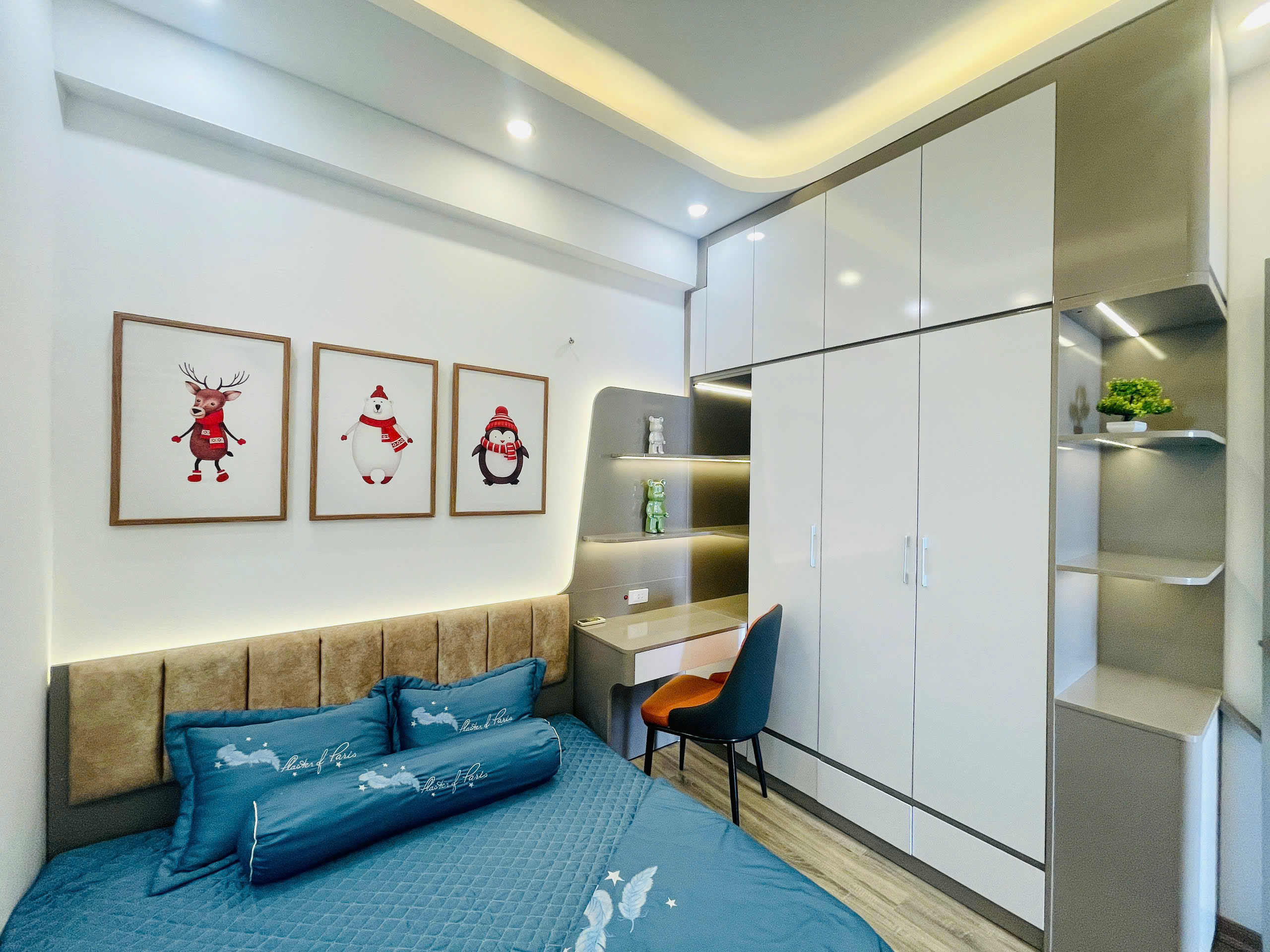 CC mua liền kề bán Gấp căn hộ tầng trung tòa CT2 KĐT Xa La 68m2 chỉ 4.x tỷ. LH 0989626116 4