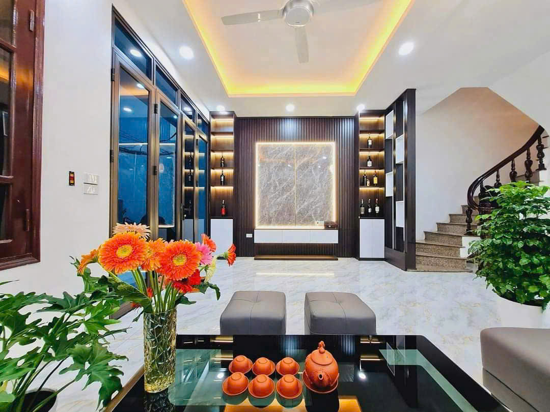 Cần cho thuê gấp nhà ngõ 51 Nguyễn Hoàng, Mỹ Đình 45m x 4T(5 NGỦ) giá 15 triệu