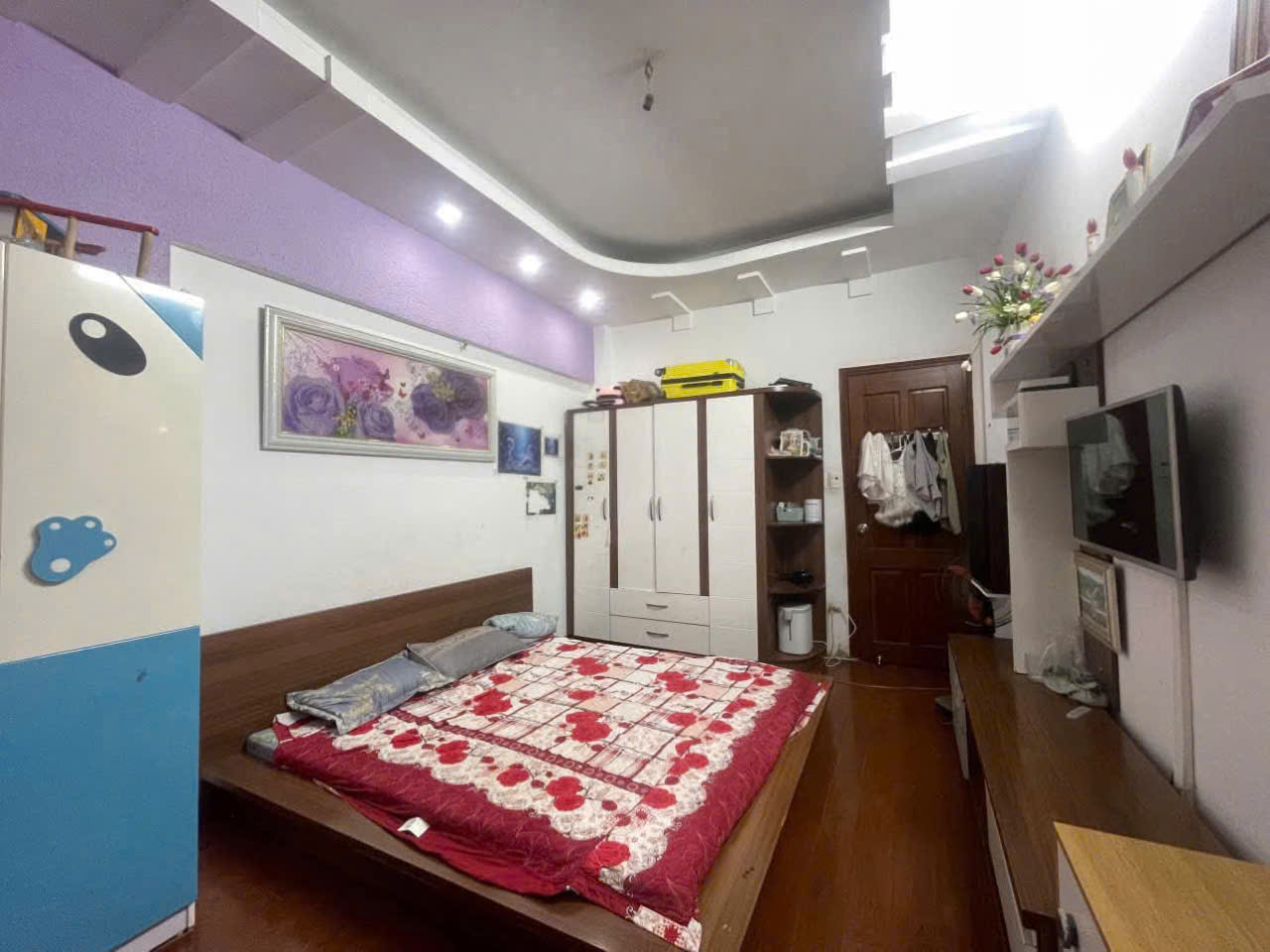 Cho thuê nhà riêng ngõ 132 đường Cầu Giấy 36m x 5T( 3 ngủ) giá 14tr CHO Ở NHÓM 2