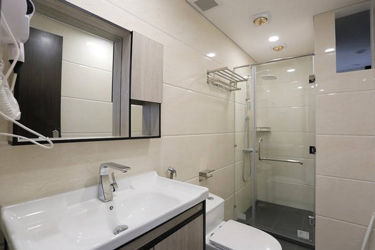 Cho thuê Căn hộ chung cư đường Nam Tràng, Phường Trúc Bạch, Diện tích 80m², Giá 19 Triệu/tháng