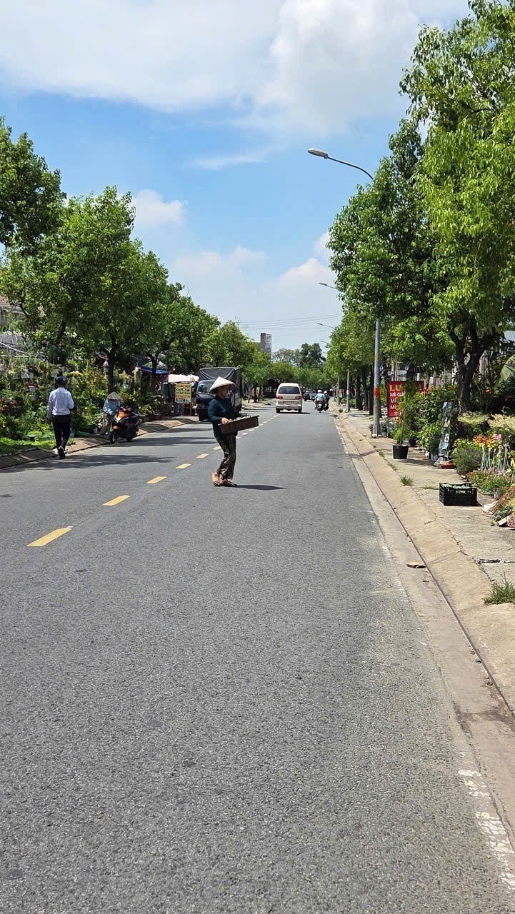 NHÀ (9X42) MẶT TIỀN KINH DOANH – HÀNG HIẾM TÂN HIỆP, HÓC MÔN 2