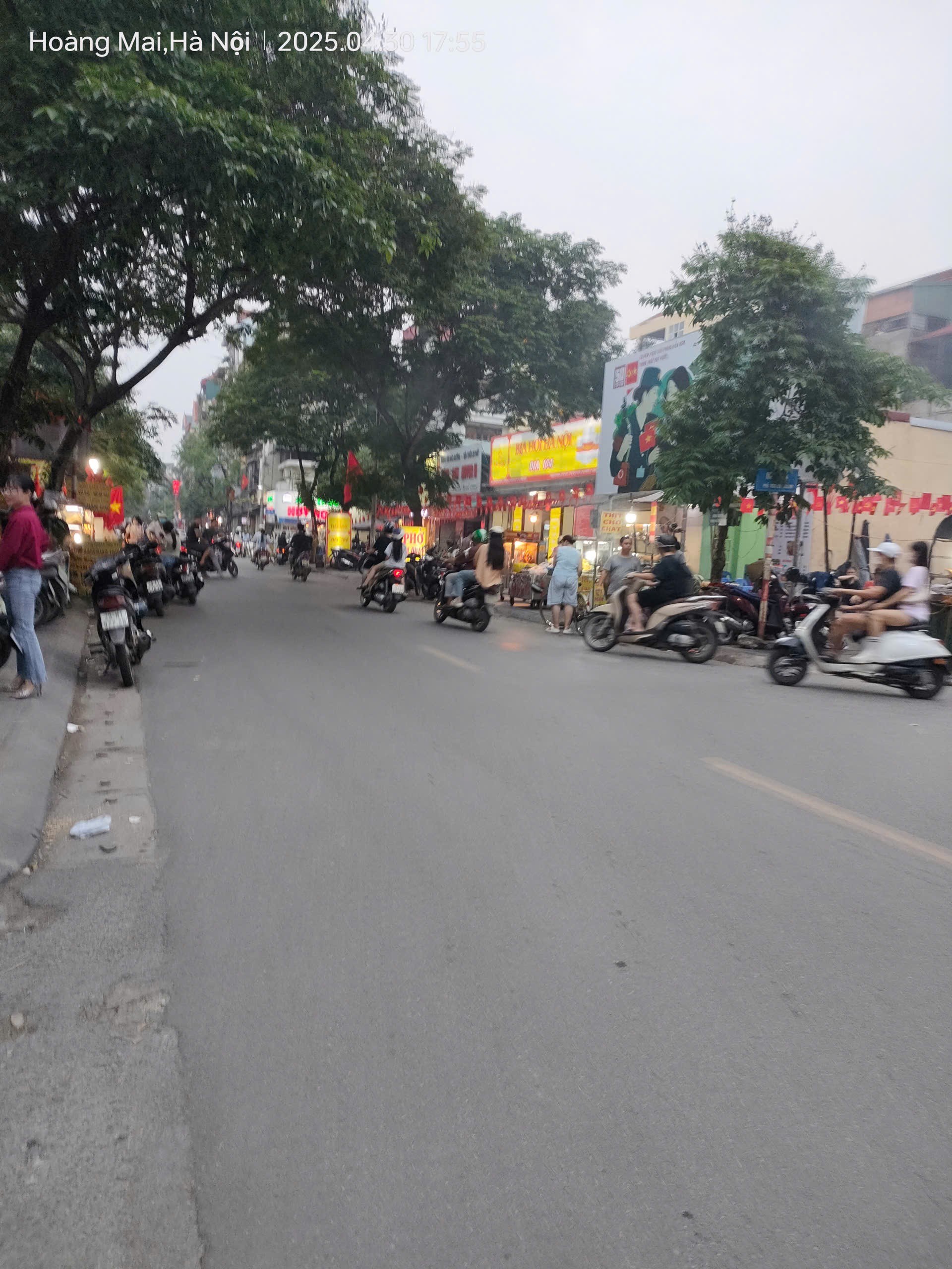 Bán gấp giá rẻ mặt phố Trần Phú 9m, 3 tầng, mặt tiền 2.65m, 2.7 tỷ Ba Đình. 2