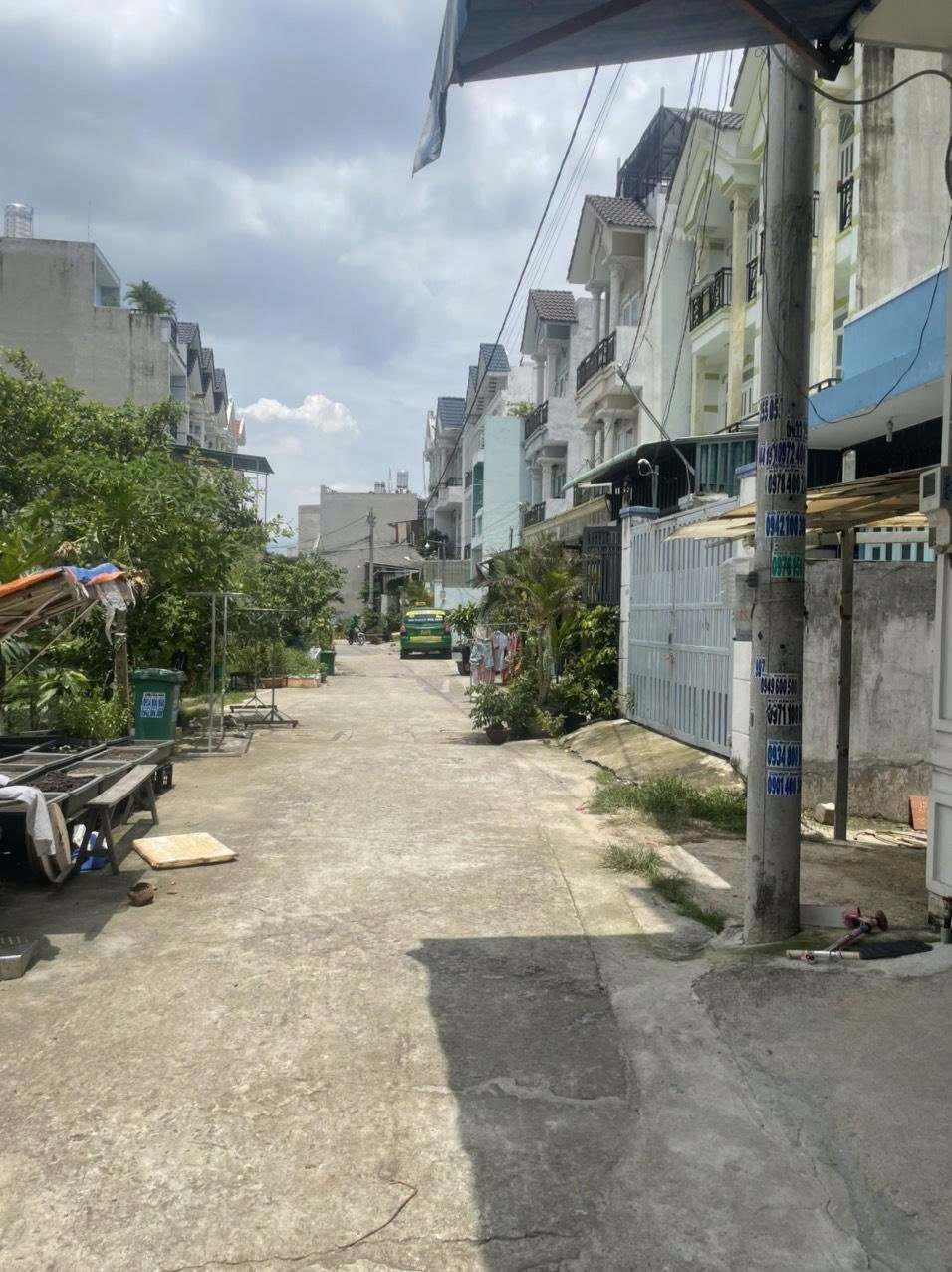 Bán nhà Tô Ký Quận 12 giá 4,25 tỷ – nhà đẹp, đường 6m ô tô, sổ hồng riêng