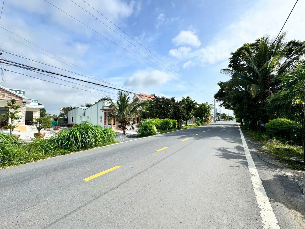 Nền góc 2 mt đường nhựa 7m xã Tân Ân giá rẻ đầu tư 1 tỏi  30tr 3