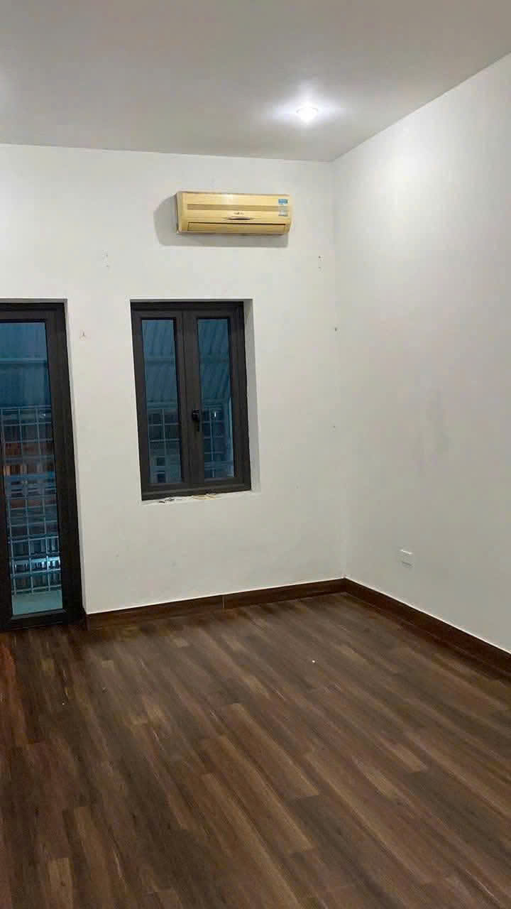 Cho thuê nhà ngõ 85 Lê Thanh Nghị, Bạch Mai - Hai Bà Trưng 35m x 3T giá 10 triệu 2