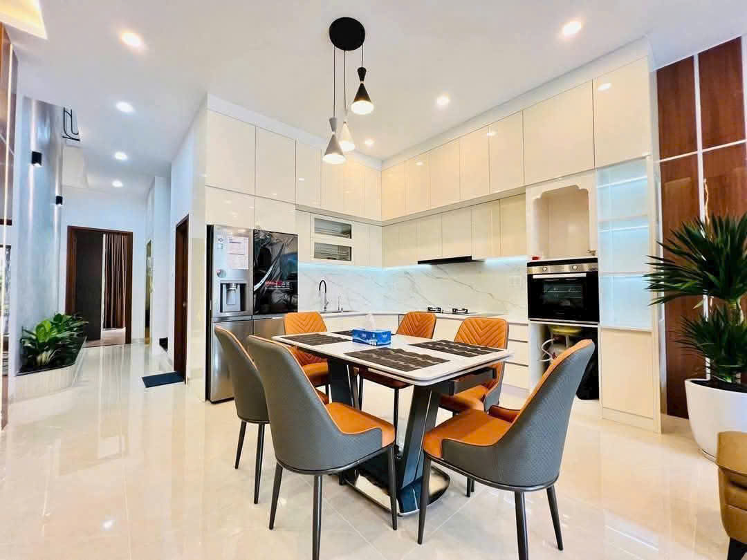 GIẢM SÂU 600 TRIỆU – SIÊU PHẨM THANG MÁY MẶT TIỀN HIỆP THÀNH 18 – Q12 5