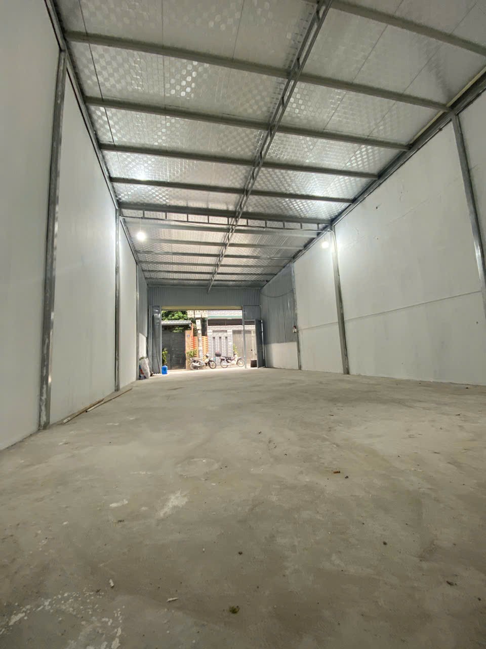 CHÍNH CHỦ CHO THUÊ KHO – LONG BIÊN 4