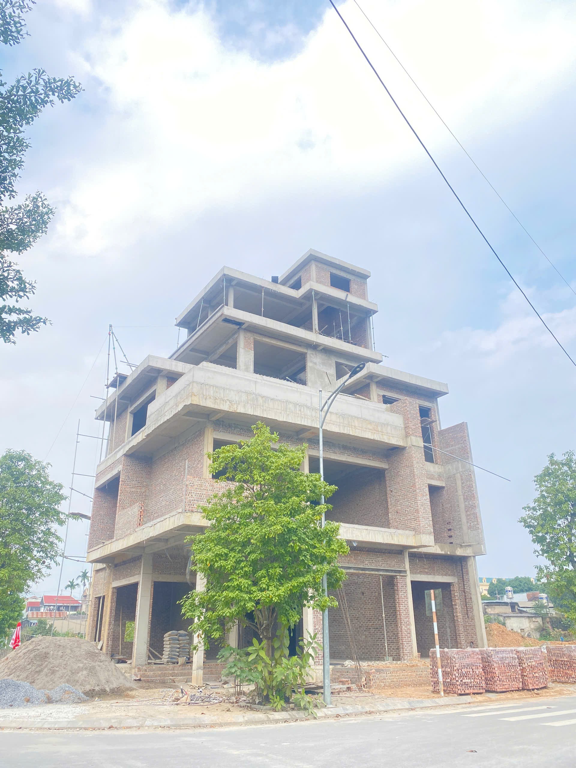 Sở hữu lô góc 2 mặt tiền trung tâm xã Lương Sơn giá chỉ 31tr/m2, tiềm năng tăng giá tốt. 5