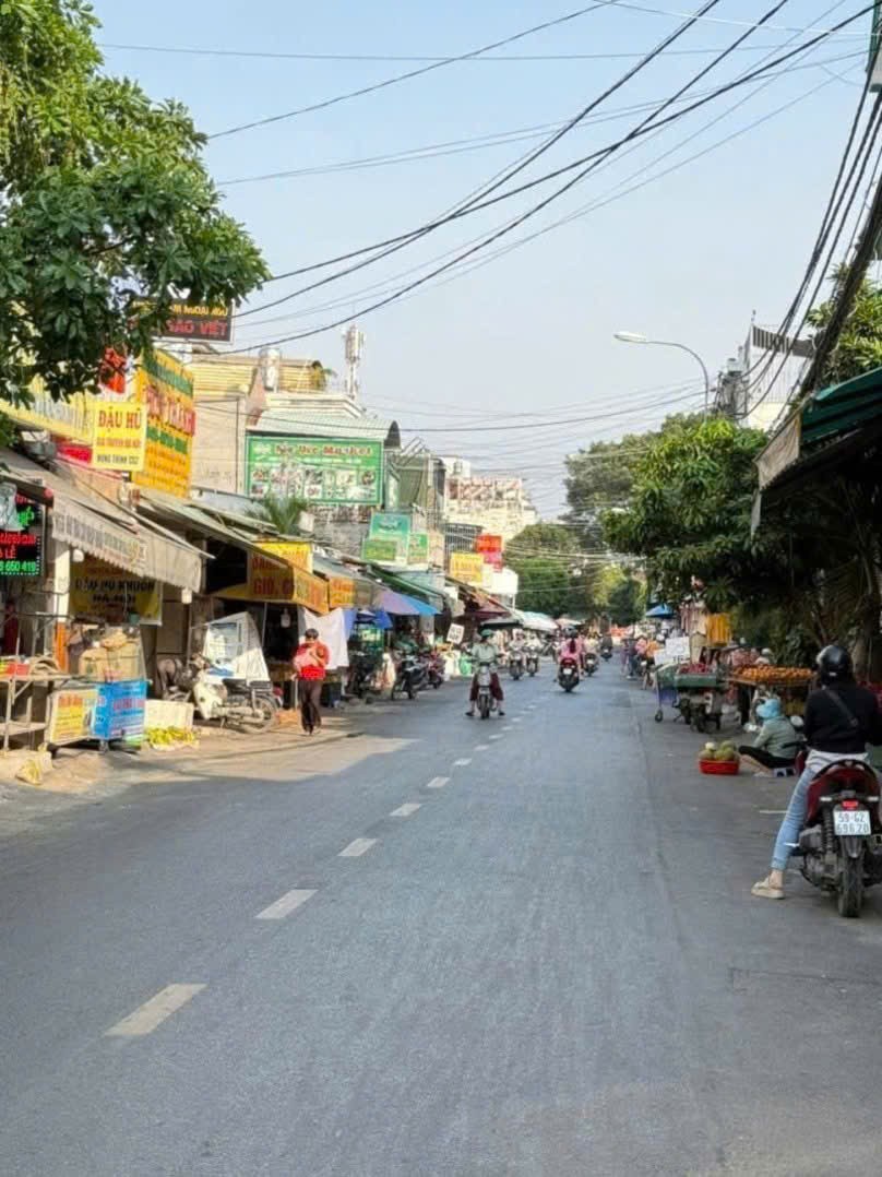 ĐẤT VÀNG MẶT TIỀN CHỢ GIÃN DÂN – HIỆP THÀNH Q12 - TẶNG NHÀ C4 – KINH DOANH ĐỈNH 4